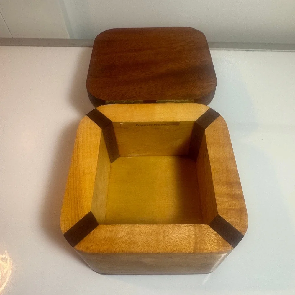 Wooden Keepsake Trinket Box Inlaid Wood Hinged Lid Decorative Storage‎ Jewelry